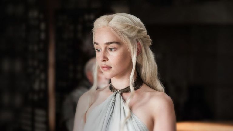 Emilia Clarke em Game of Thrones (Imagem: Reprodução/HBO)