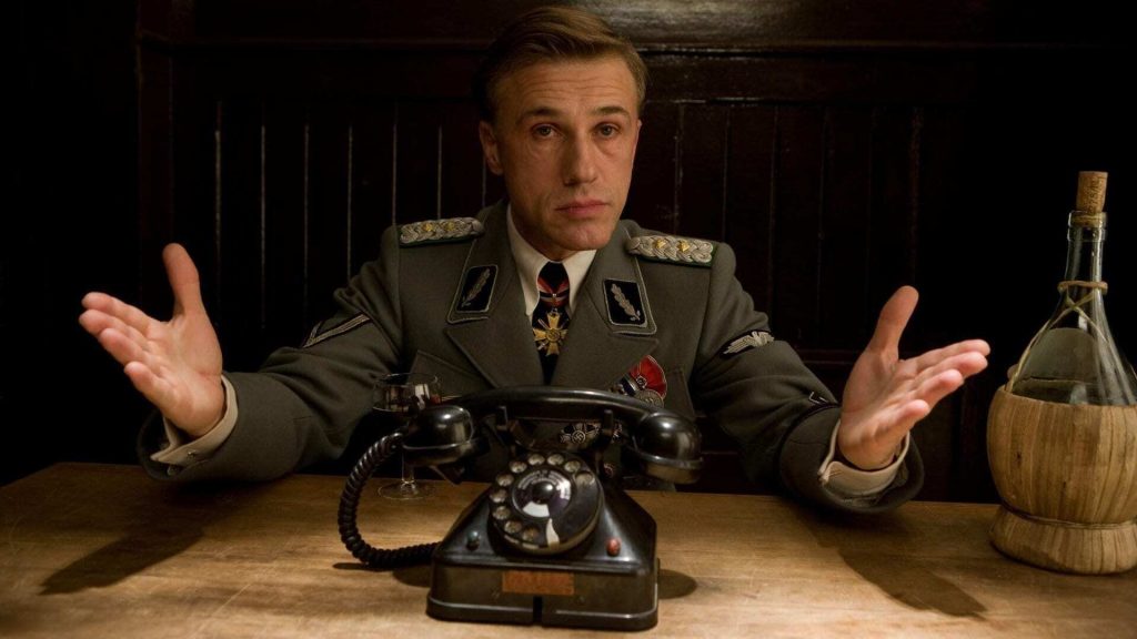 Christoph Waltz como Hans Landa em Bastardos Inglórios (Imagem: Reprodução/Universal Pictures)