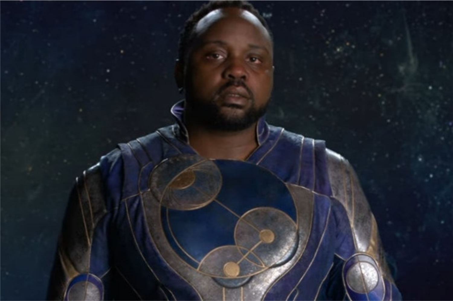 Brian Tyree Henry como Phastos, primeiro super-herói gay do MCU (Imagem: Reprodução/Marvel Studios)