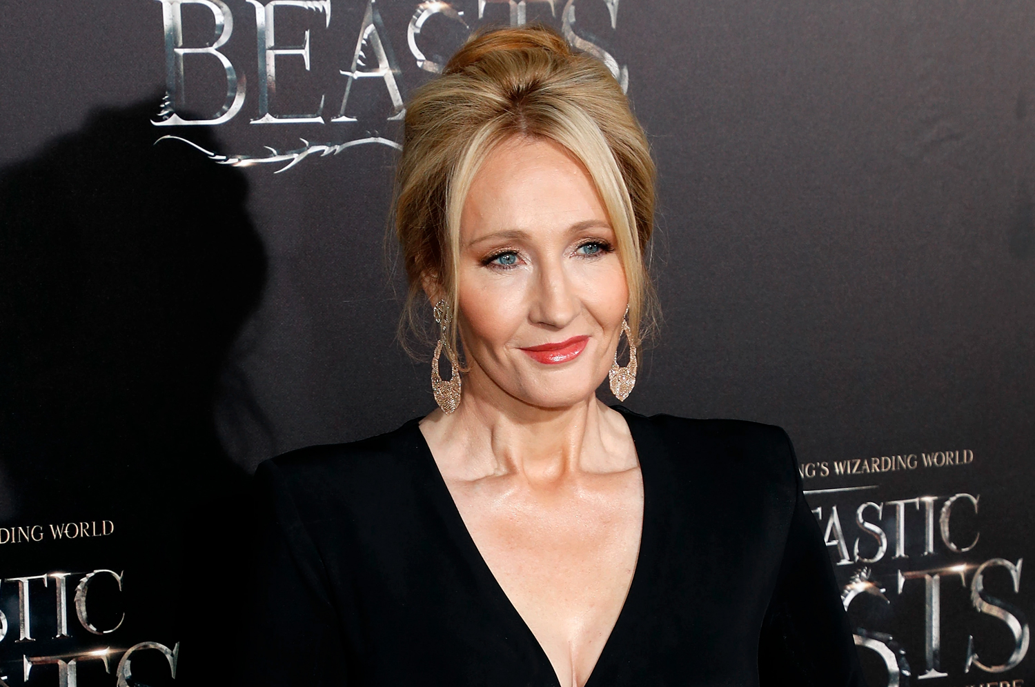 Animais Fantásticos | Quanto J.K. Rowling, acusada de transfobia, recebe por cada filme da franquia?