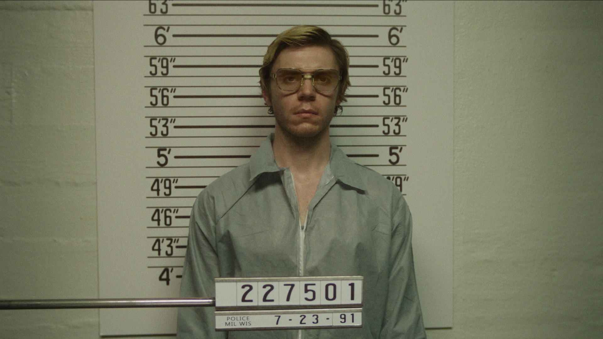 dahmer-um-canibal-americano-tera-documentario-inedito-sobre-o-assassino-na-netflix-assista-ao-trailer