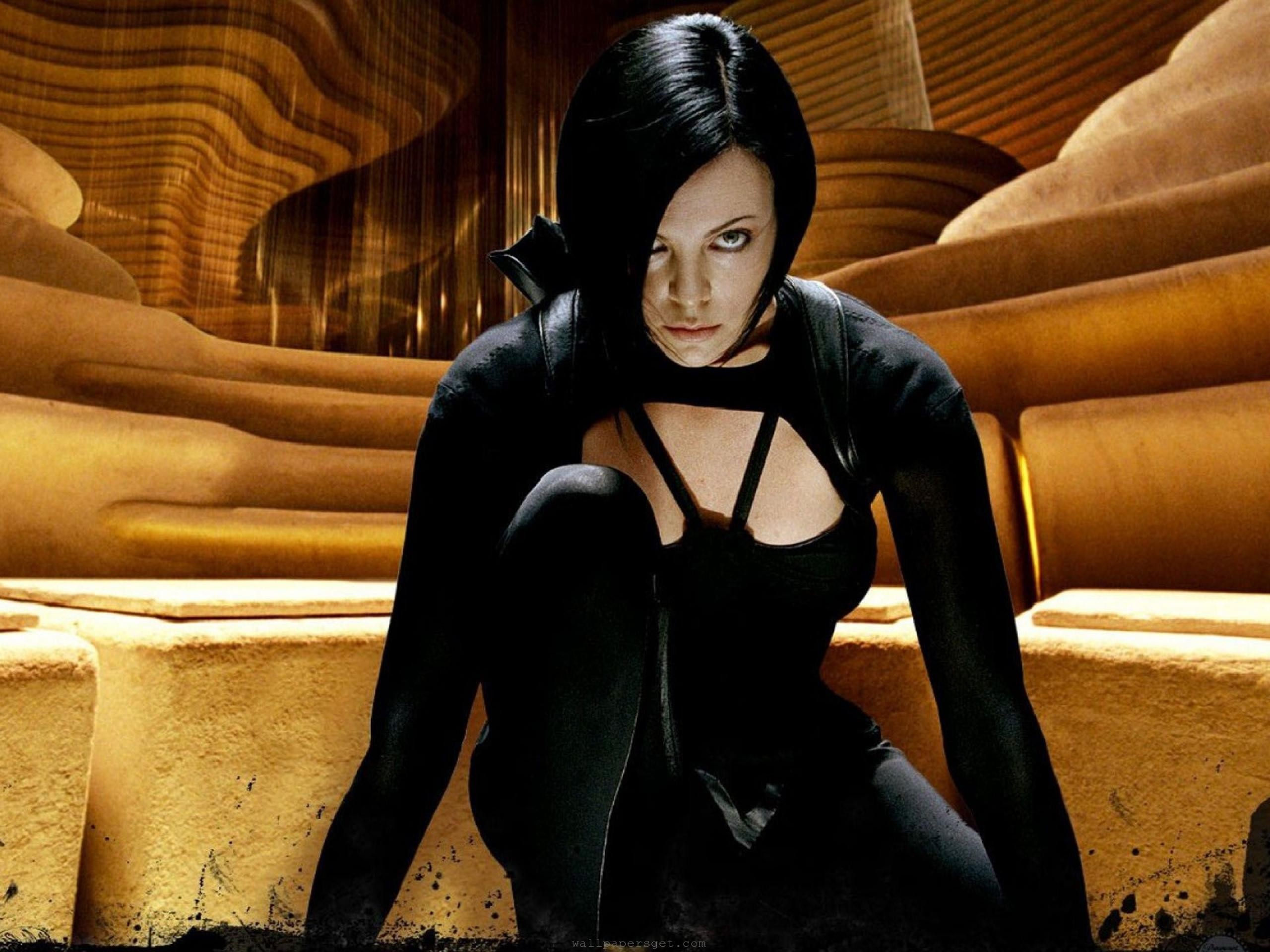 Aeon Flux: 3 motivos para assistir e 2 para passar longe desse filme de ficção científica da Netflix! (Imagem: Reprodução/ Netflix)