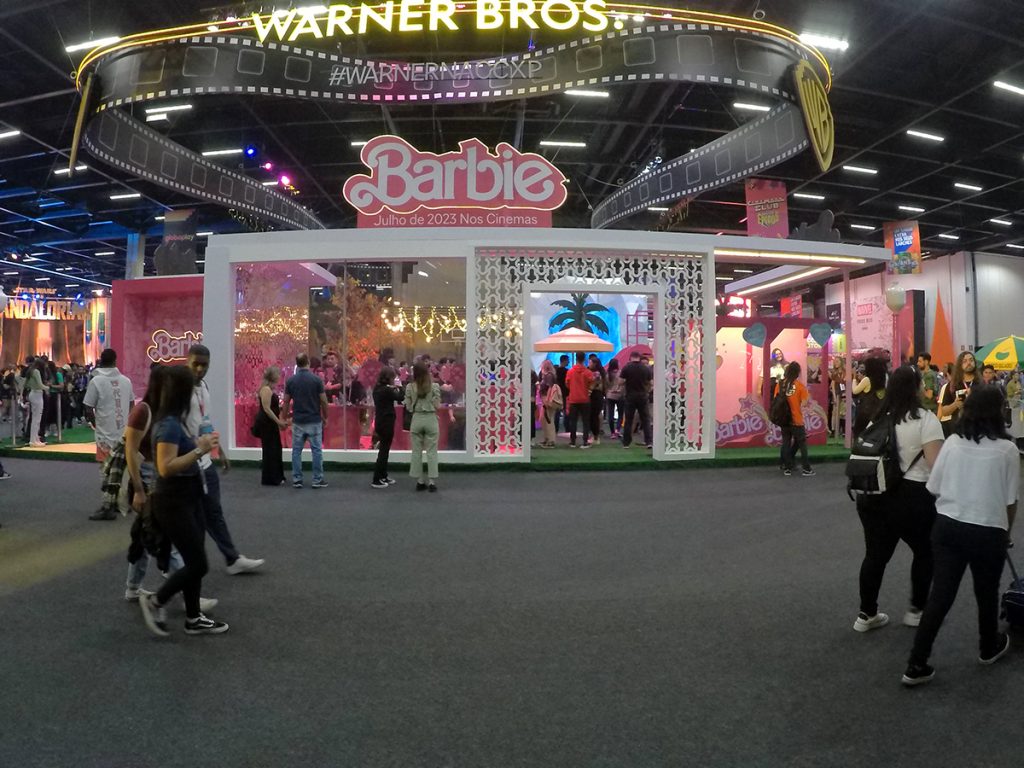 Estande Warner Bros. na CCXP22 - Barbie