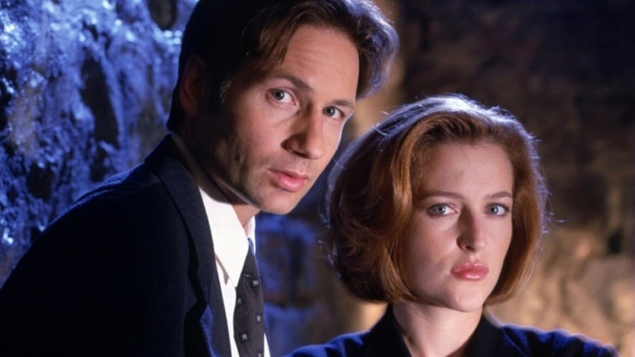 Fox Mulder (David Duchovny) e Dana Scully (Gillian Anderson) em Arquivo X (Reprodução)