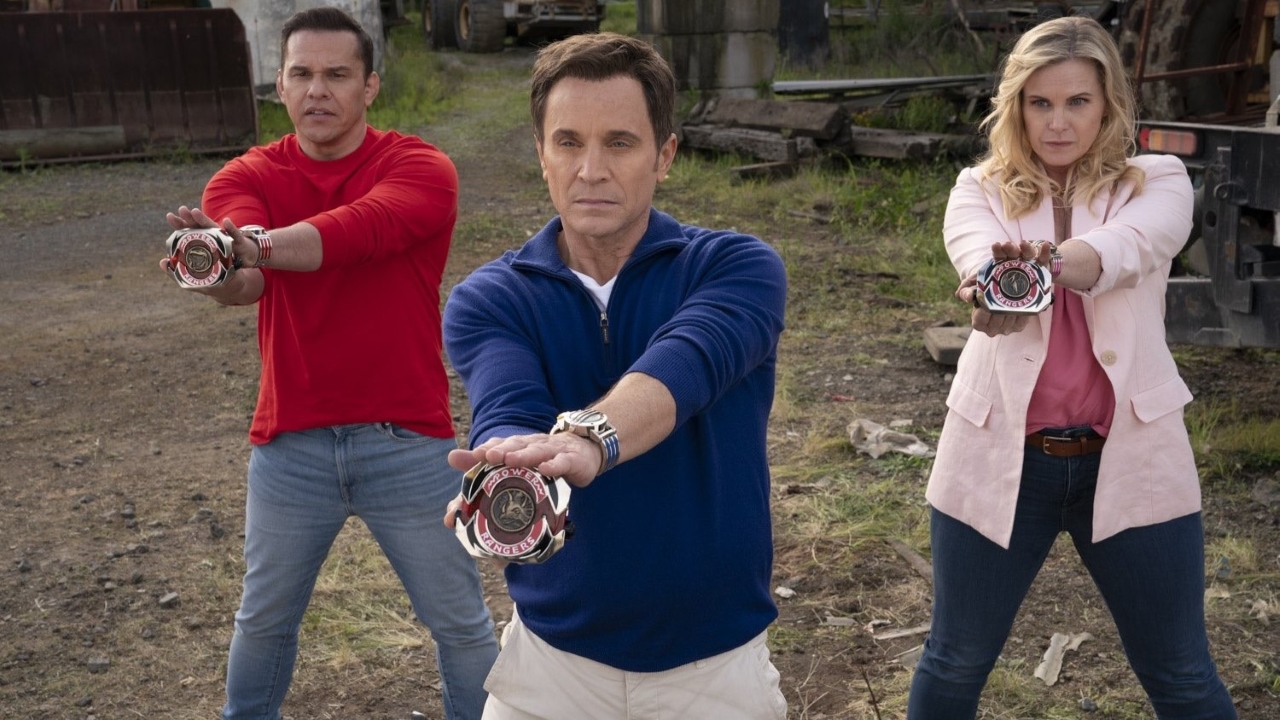 Steve Cadernas, David Yost e Catherine Sutherland em Power Rangers: Agora e Sempre (Reprodução / Netflix)