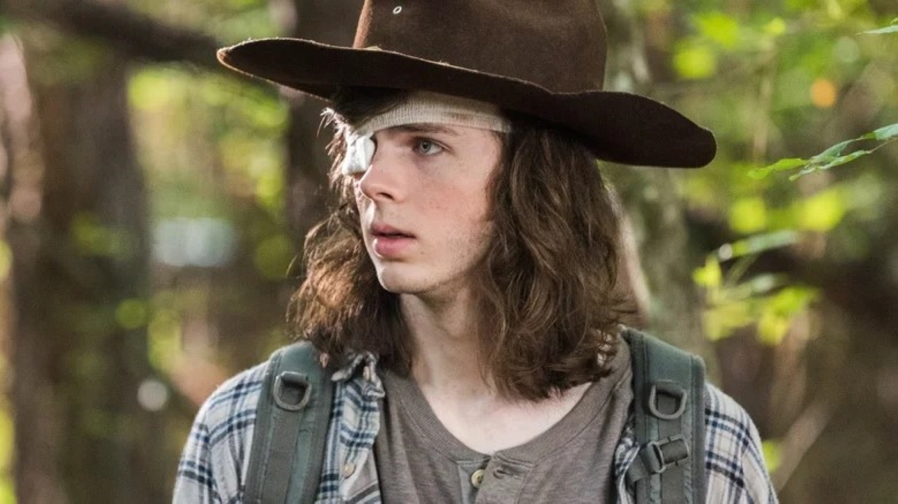 Chandler Riggs como Carl em The Walking Dead (Reprodução)