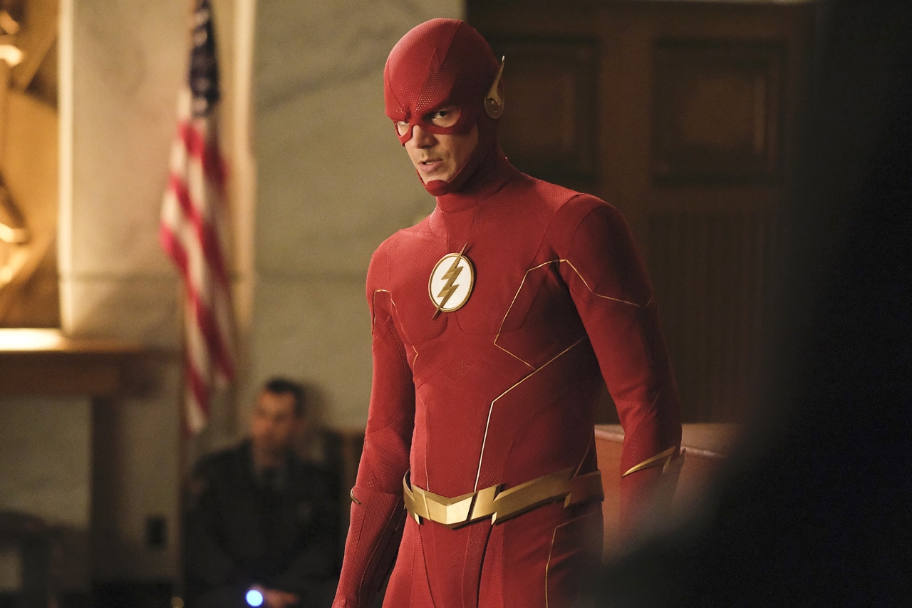 Grant Gustin como Flash (Reprodução)