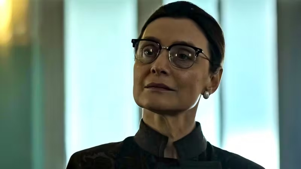 Sabrina Paravicini como Margaret Stoker em O Fabricante de Lágrimas (Reprodução / Netflix)