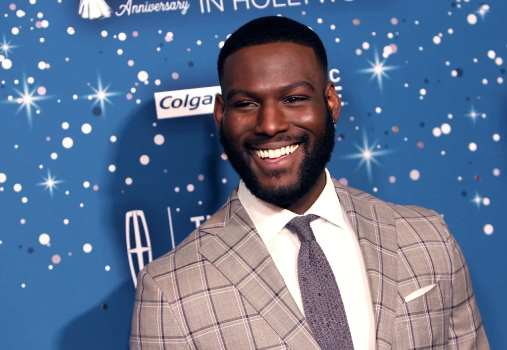 Kofi Siriboe elenco sintonia de natal