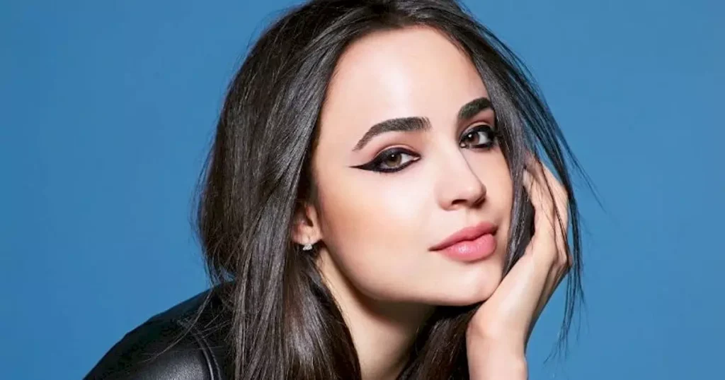 Sofia Carson Bagagem de risco elenco