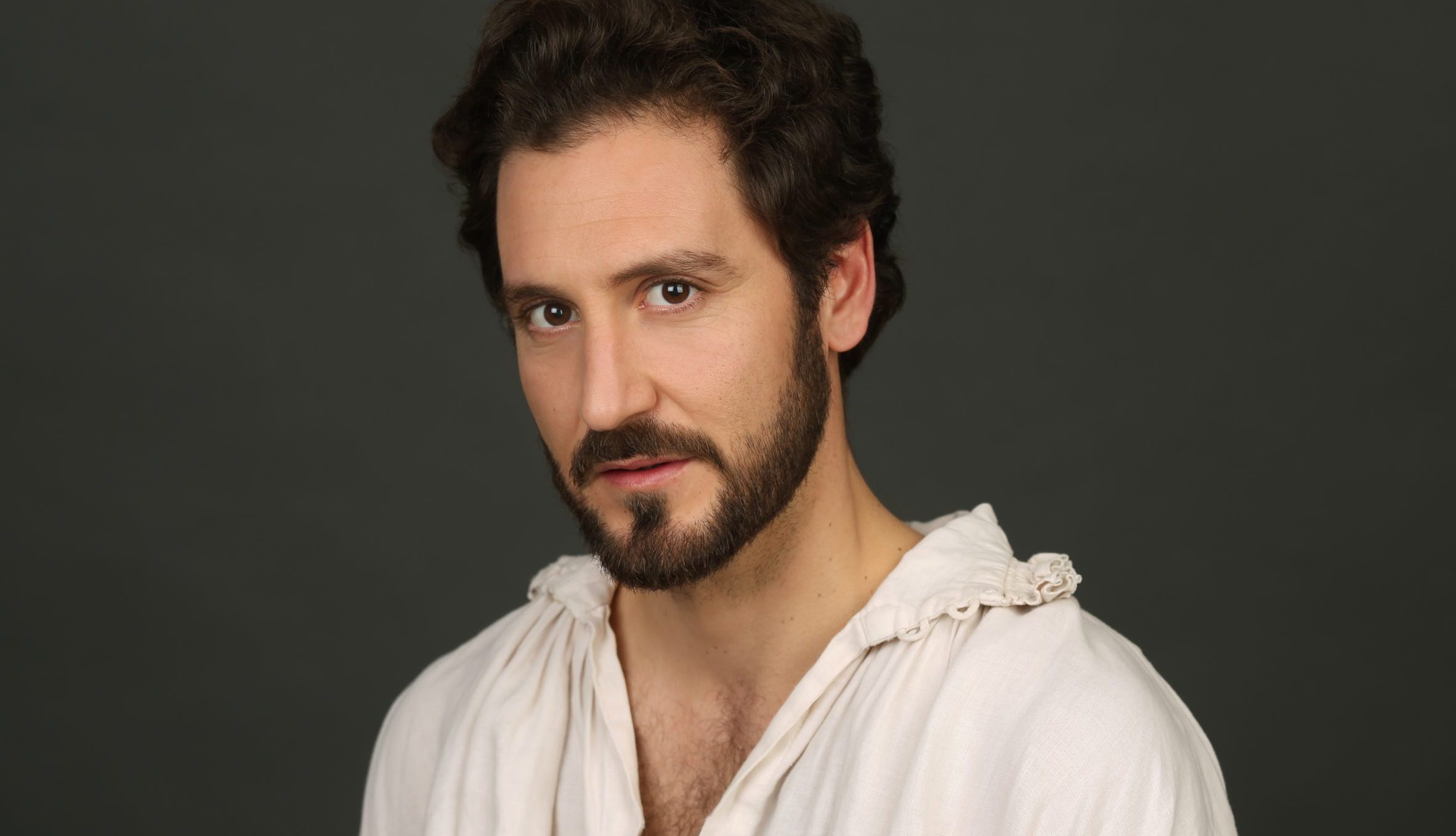 Álex Gadea elenco de O Jogo da Viúva