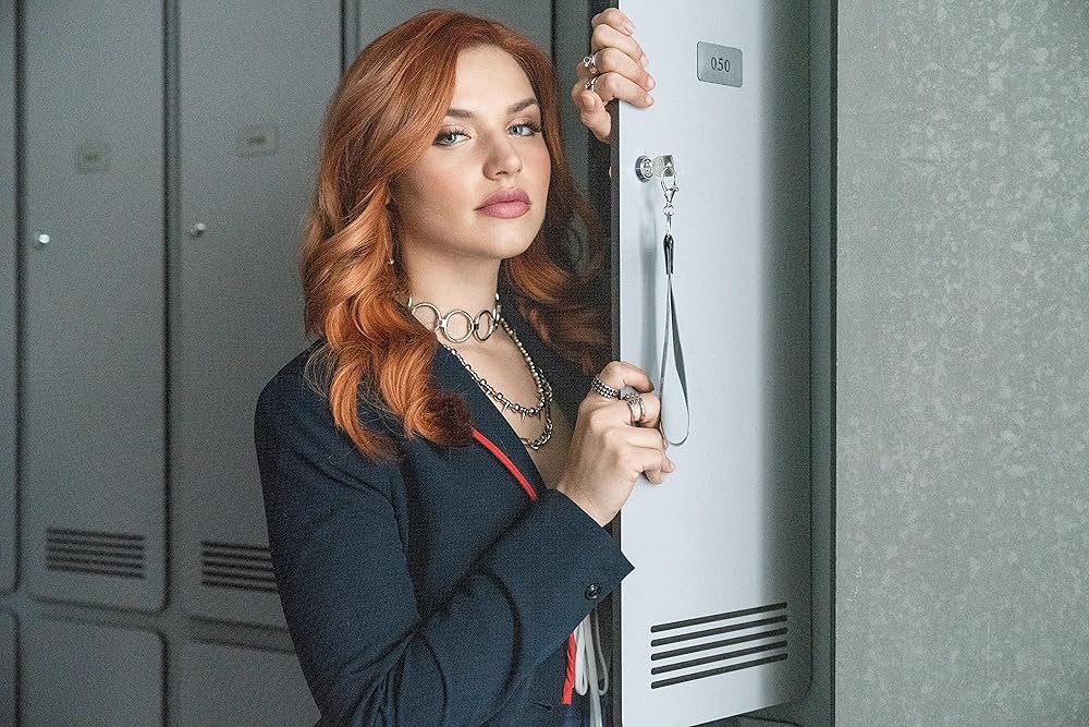 Mirela Balić elenco de Má Influência